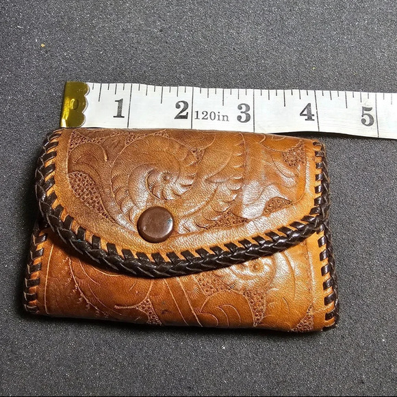 Vintage Engraved Floral Leather Key Holder/organizer tri fold Wallet Case - Picture 8 of 9
